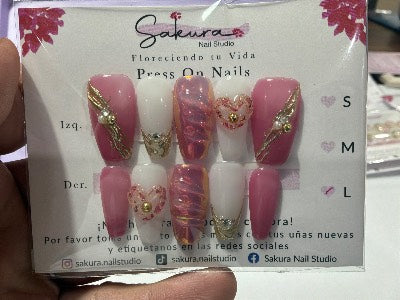Rosa y blanco con corazones y dorado