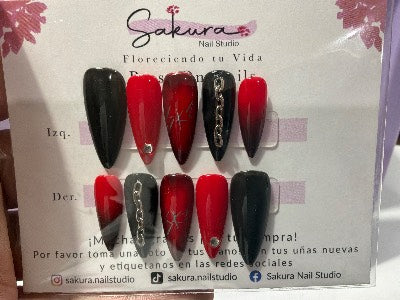 Stray Kids negro con rojo S