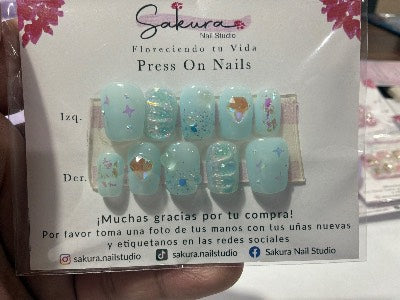 Azul aqua con diamantes